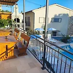 Apartament Penava, Private Beach, Pool And 7min To Trogir