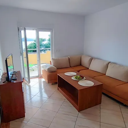 Apartament Penava, Private Beach, Pool And 7min To *