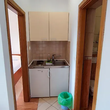 Penava, Private Beach, Pool And 7min To * Трогир