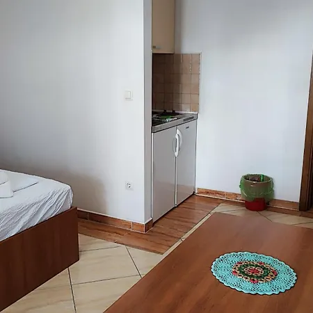 Penava, Private Beach, Pool And 7min To Lejlighed *