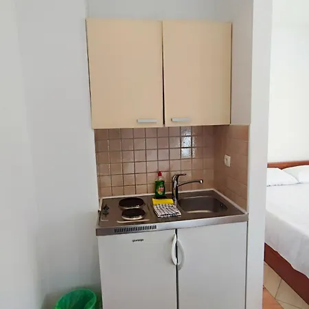 Apartman Penava, Private Beach, Pool And 7min To *