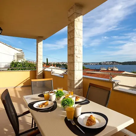 Penava, Private Beach, Pool And 7min To Lejlighed Trogir