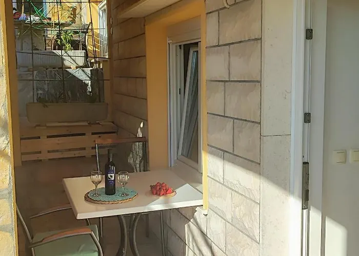 Penava, Private Beach, Pool And 7min To * 트로기르