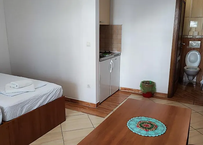 Penava, Private Beach, Pool And 7min To 아파트 *