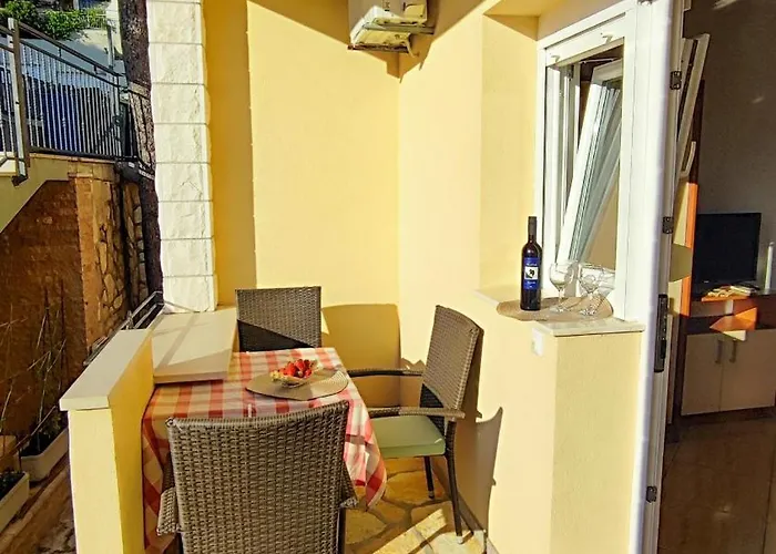 Penava, Private Beach, Pool And 7min To 아파트 *